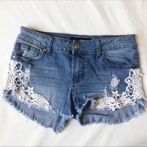 Cove Revival | Light Wash Jean Shorts Lace Trim